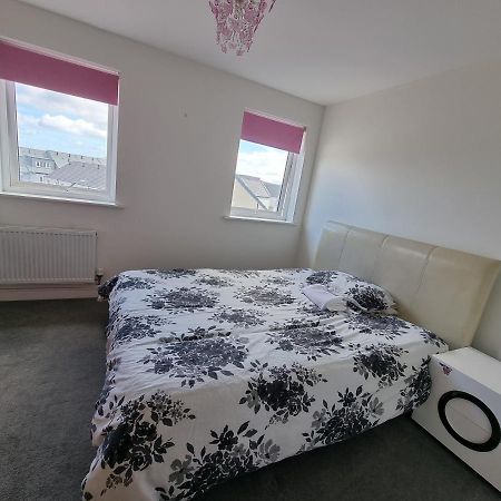 Kingsize Room Close To The A30 Camborne Pool Extérieur photo