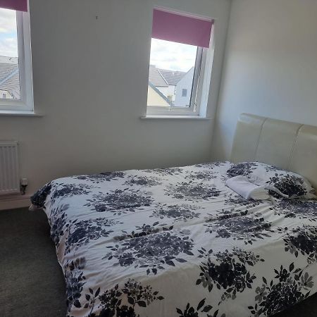 Kingsize Room Close To The A30 Camborne Pool Extérieur photo