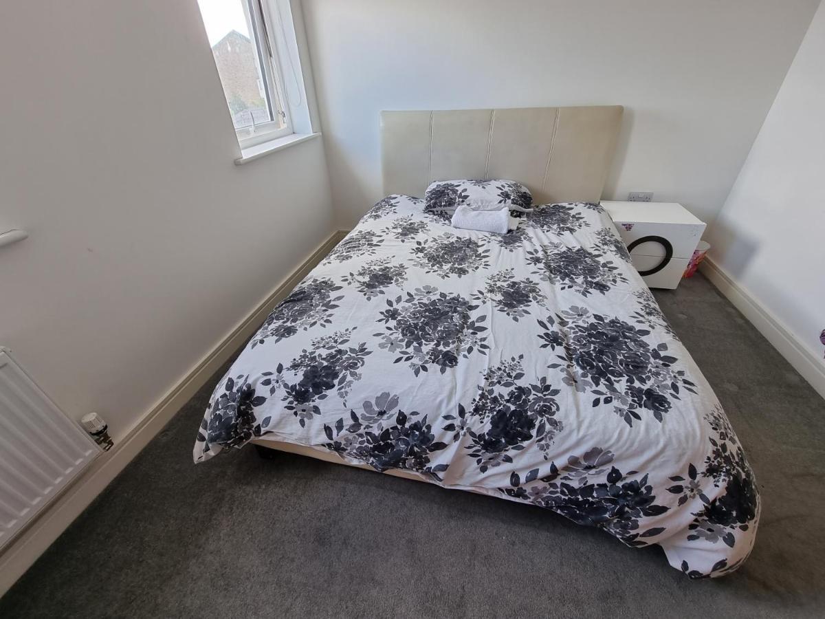 Kingsize Room Close To The A30 Camborne Pool Extérieur photo